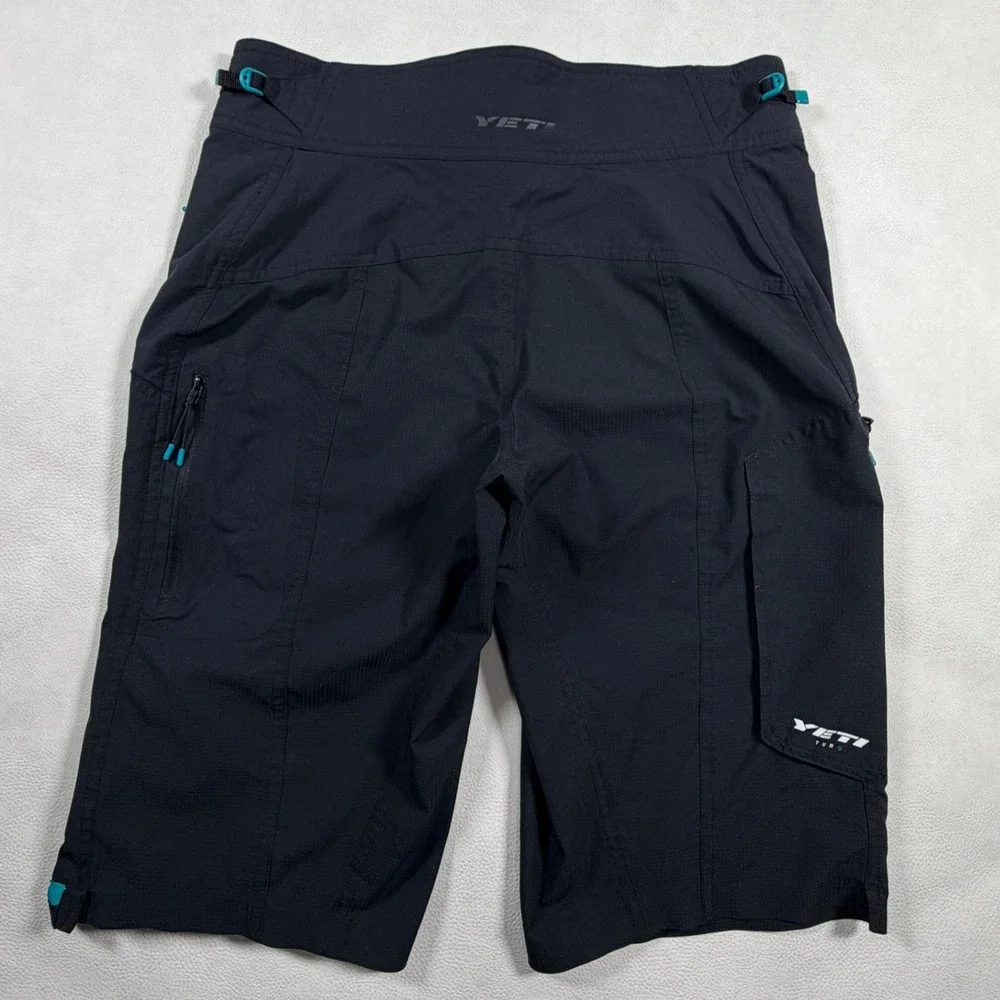 Yeti Turq Mens Mountain Bike Shorts Black Size Medium MTB Cycling Trail Biking‎